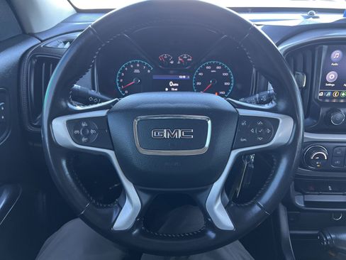 Used 2020 GMC Canyon SLE w/ SLE Convenience Package image 12