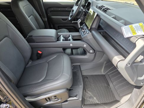 New 2026 Land Rover Defender 110 S image 3