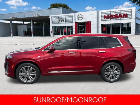 Used 2022 Cadillac XT6 Premium Luxury FWD image 5