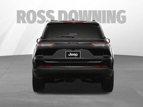 Used 2025 Jeep Grand Cherokee Limited w/ Luxury Tech Group II image 9