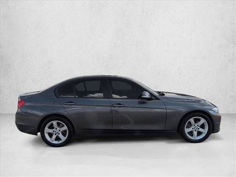 Used 2015 BMW 320i xDrive Sedan AWD/4WD image 4