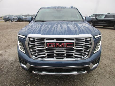 New 2026 GMC Yukon Denali image 10