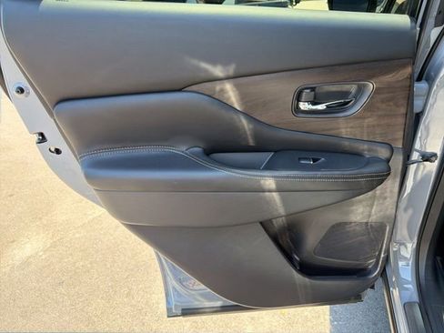 Used 2022 Nissan Murano Platinum w/ Cargo Package AWD/4WD image 16
