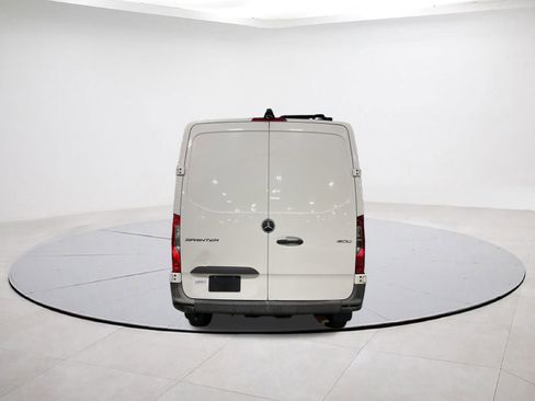 Used 2019 Mercedes-Benz Sprinter 144 image 6