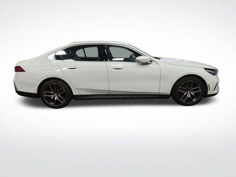 Used 2026 BMW 530i RWD image 31