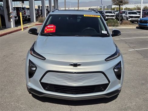 Used 2022 Chevrolet Bolt EUV Premier w/ Sun & Sound Package image 8