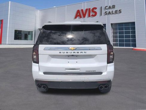 Used 2023 Chevrolet Suburban Premier image 7