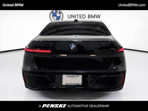 Used 2025 BMW i7 xDrive60 w/ Executive Package AWD/4WD image 6