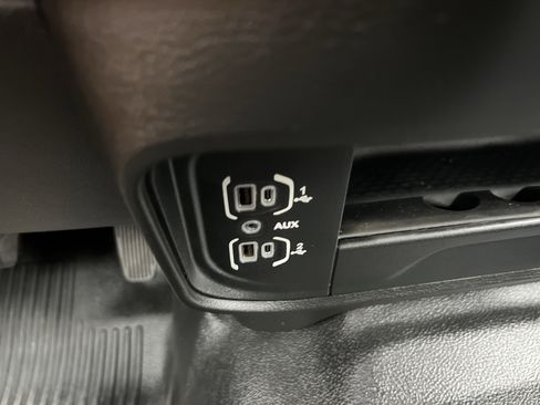 Used 2020 RAM 3500 Tradesman image 23