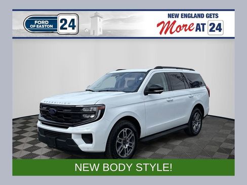 Used 2025 Ford Expedition Active image 1