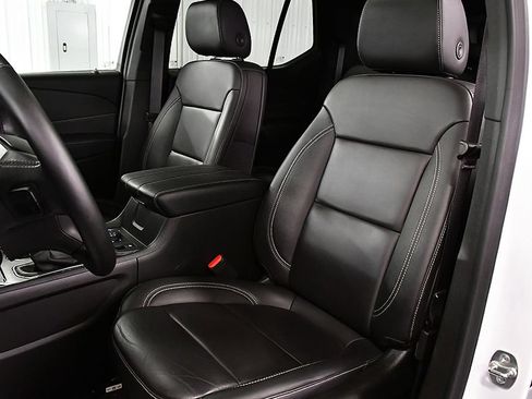 Used 2023 Chevrolet Traverse LT w/ LT Premium Package AWD/4WD image 28