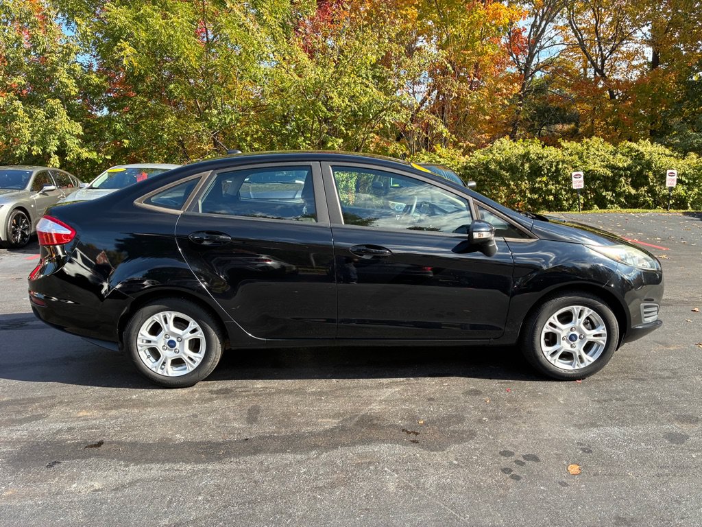 Used 2016 Ford Fiesta SE FWD image 7