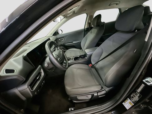 Used 2025 Kia K4 FWD image 13
