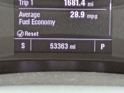 Used 2023 Chevrolet Malibu LT FWD image 30