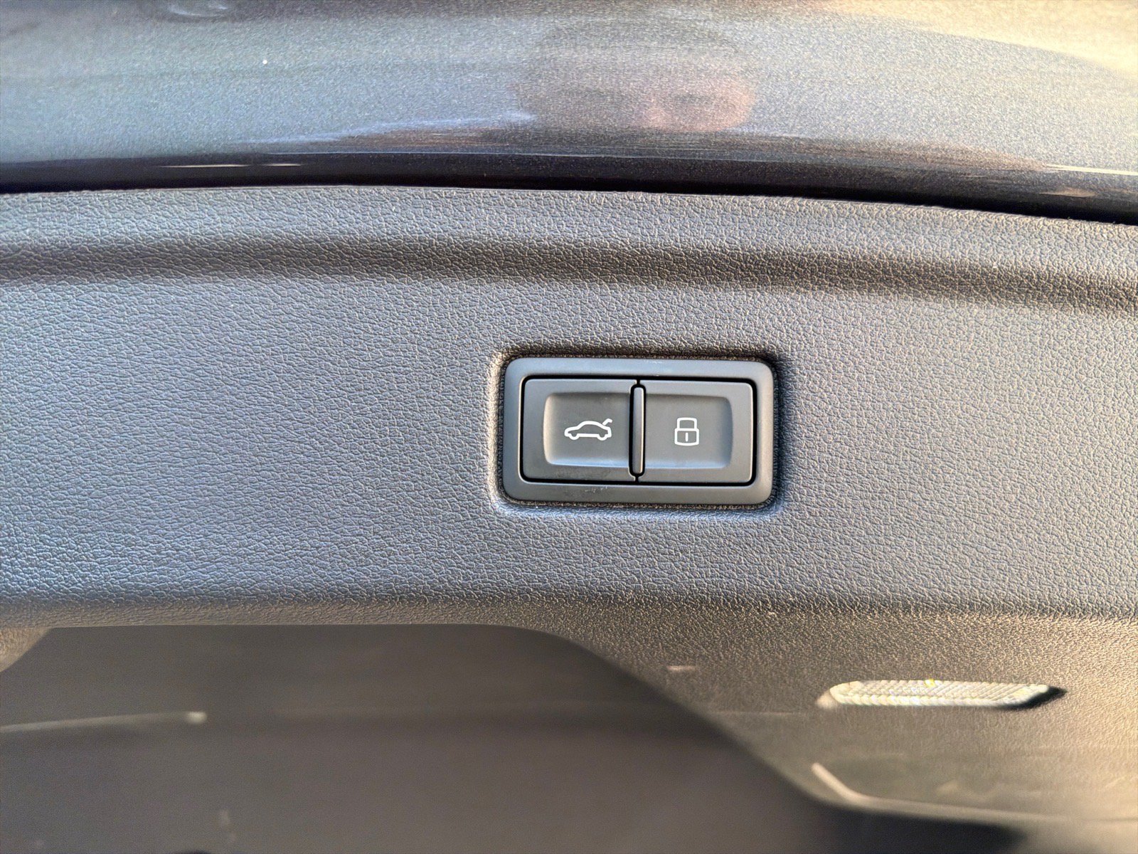 Used 2025 Audi A5 2.0T Premium AWD/4WD image 10