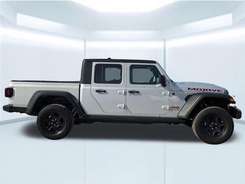 Used 2022 Jeep Gladiator Mojave w/ Cold Weather Group AWD/4WD image 6