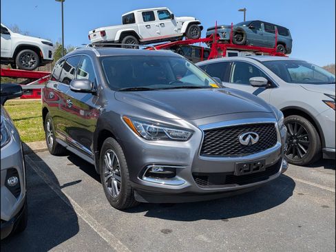 Used 2020 INFINITI QX60 Luxe w/ Essential Package image 2