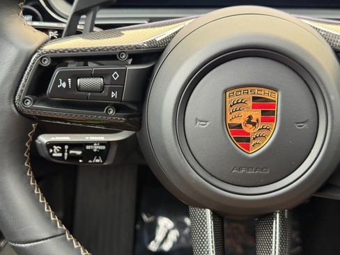 Used 2024 Porsche Cayenne Turbo AWD/4WD image 23