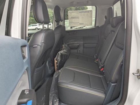 New 2025 Ford Maverick Lobo image 22
