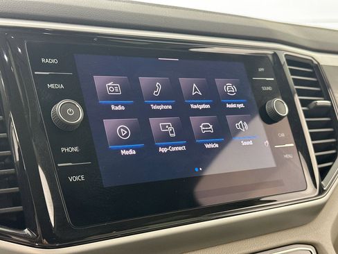 Used 2023 Volkswagen Atlas SE image 14