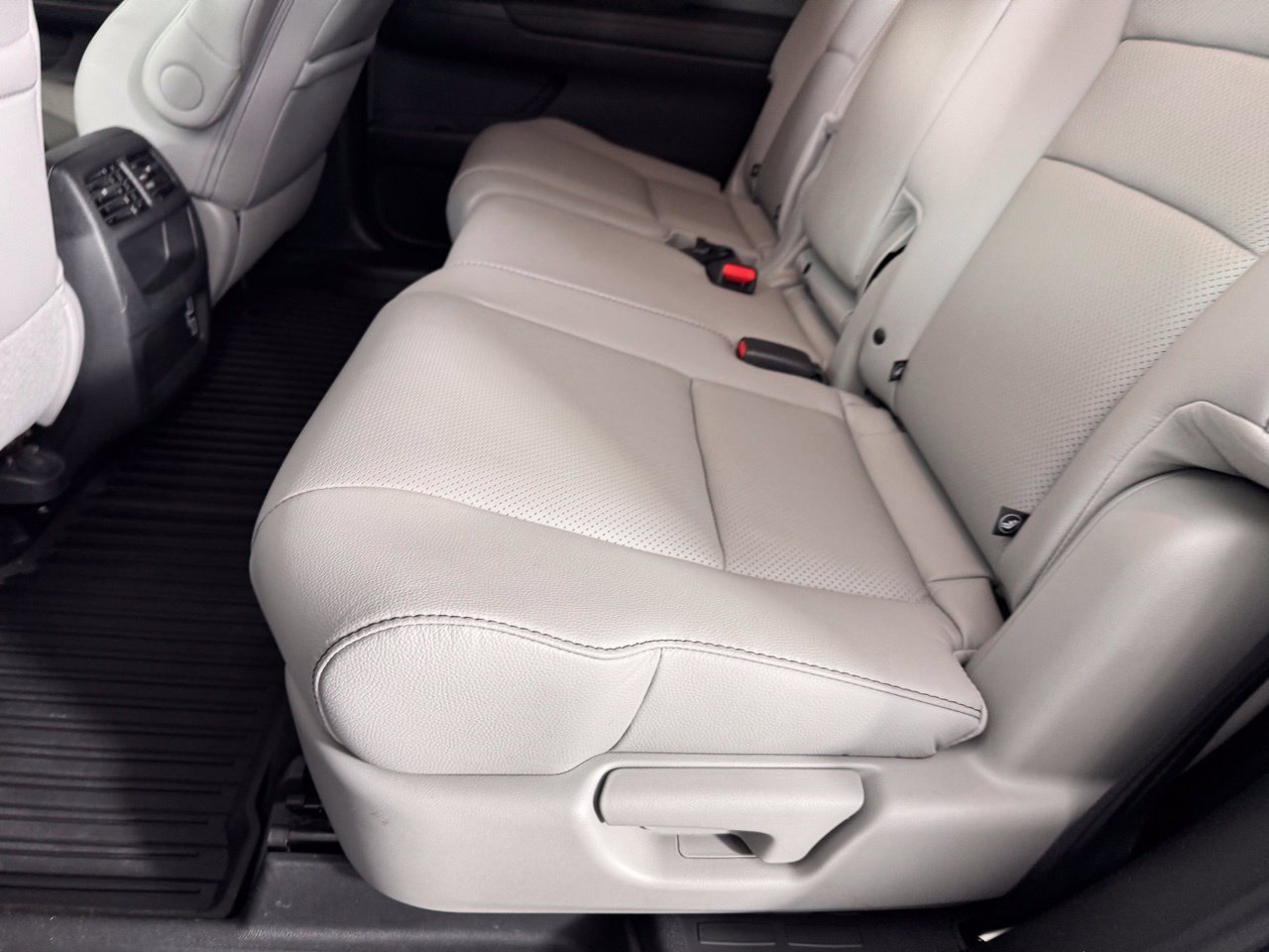 Used 2022 Honda Passport EX-L image 27