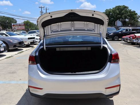 Used 2020 Hyundai Accent SE FWD image 15