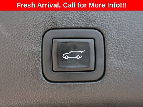 Used 2026 GMC Yukon Denali AWD/4WD image 17