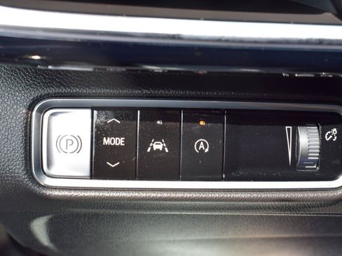 Used 2025 Buick Envision Preferred AWD/4WD image 25