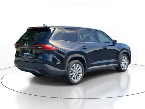 Used 2024 Toyota Grand Highlander AWD image 7