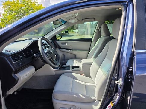 Used 2016 Toyota Camry LE FWD image 22