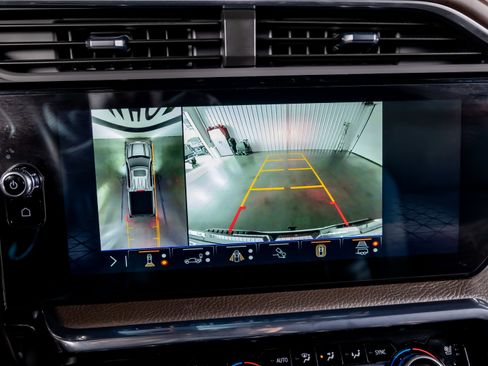 Used 2024 GMC Sierra 1500 Denali w/ Denali Reserve Package image 11