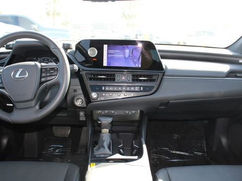 Certified 2024 Lexus ES 350 w/ Premium Package image 10