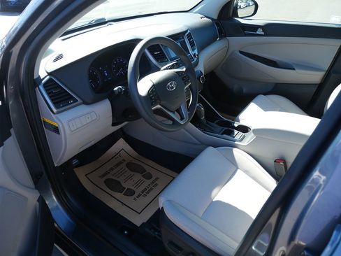 Used 2017 Hyundai Tucson SE image 9