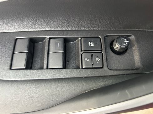 Certified 2024 Toyota Corolla SE w/ SE Package image 16