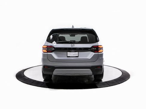 Used 2024 Honda Pilot EX-L image 6