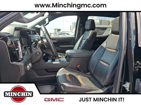 Used 2023 GMC Sierra 1500 AT4 w/ AT4 Premium Package AWD/4WD image 14