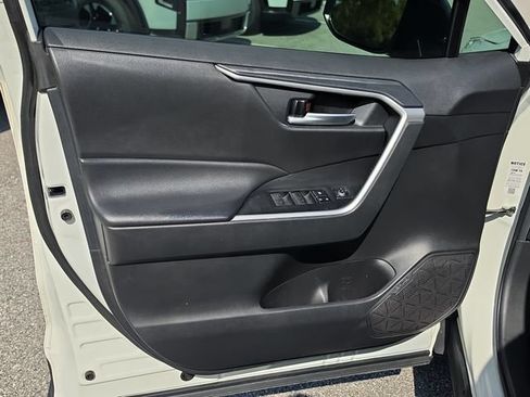 Used 2024 Toyota RAV4 XLE FWD image 18