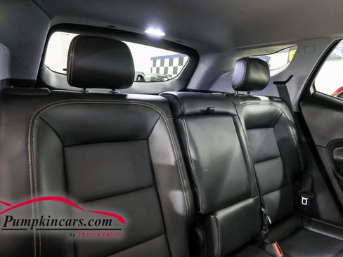 Used 2020 GMC Terrain SLT w/ Preferred Package FWD image 25