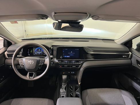 Used 2026 Toyota Camry LE w/ Convenience Package image 16