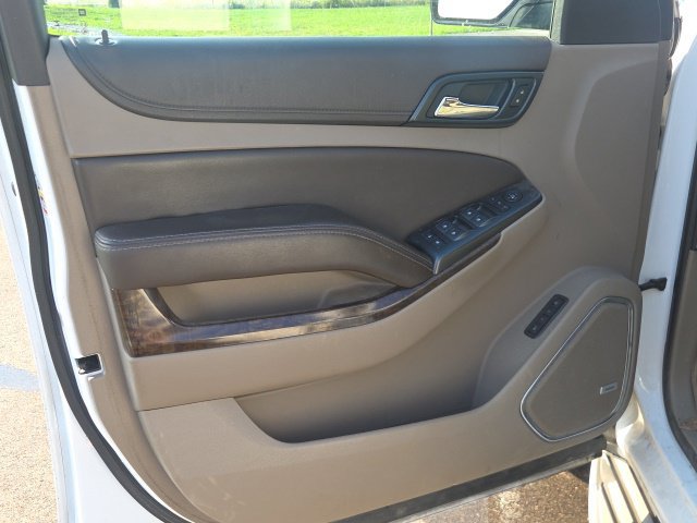 Used 2015 Chevrolet Tahoe LT w/ Luxury Package AWD/4WD image 25