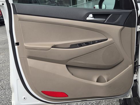 Used 2019 Hyundai Tucson Value FWD image 20
