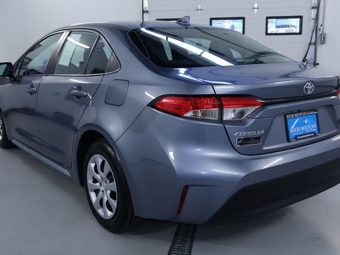 Used 2023 Toyota Corolla LE image 5