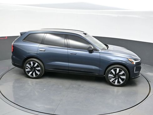 New 2025 Volvo EX90 Ultra image 36