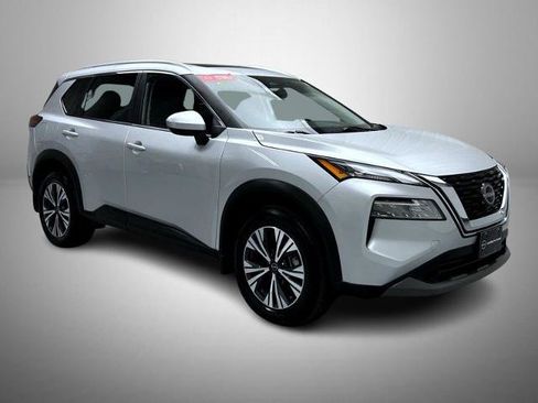 Certified 2023 Nissan Rogue SV w/ SV Premium B Package AWD/4WD image 3