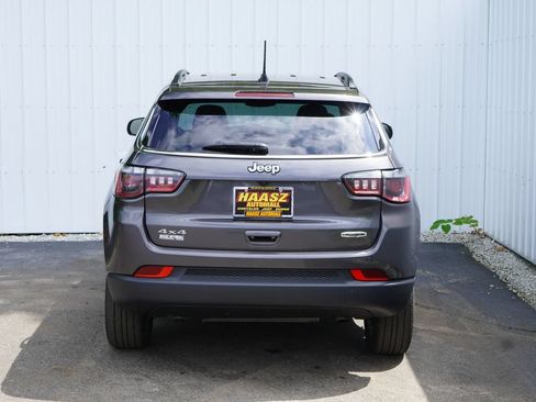 Used 2023 Jeep Compass Latitude AWD/4WD image 5