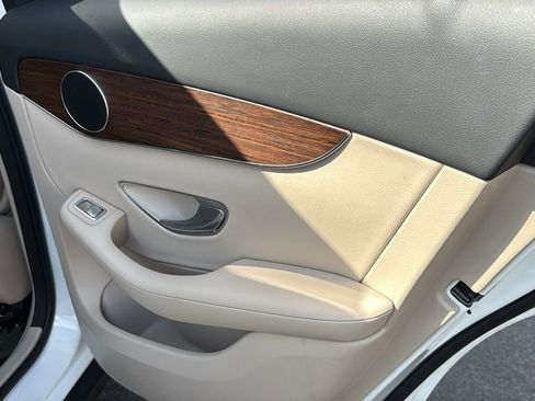 Certified 2022 Mercedes-Benz GLC 300 GLC 300 image 15