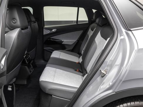 Used 2023 Volkswagen ID.4 Pro image 23