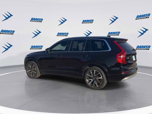 Used 2022 Volvo XC90 T6 Momentum w/ Climate Package image 6