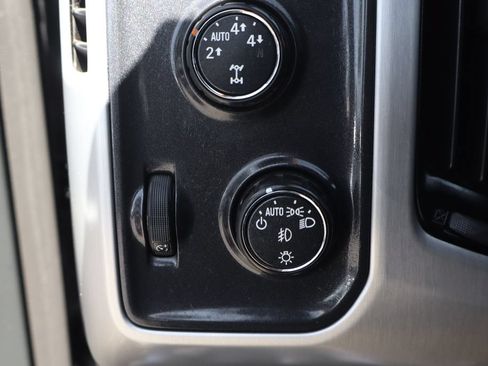 Used 2016 GMC Sierra 1500 SLT w/ Enhanced Driver Alert Package AWD/4WD image 25