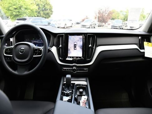 New 2025 Volvo XC60 T8 Plus w/ Protection Package Premier image 17